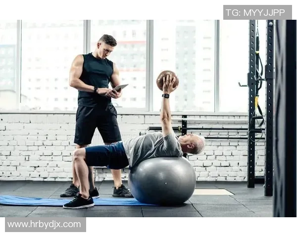 足球明星压腿技巧全解析视频合集助你提升柔韧性与运动表现